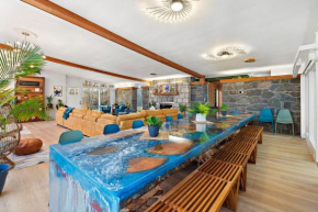 18 bd w Indoor Pool Hottub & Sauna - Mystery Room